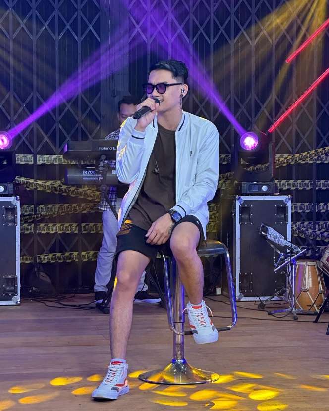 Lagunya Viral di TikTok, Ini Potret Gilga Sahid Penyanyi Lagu Ambyar yang Kerap Dijodohkan dengan Happy Asmara