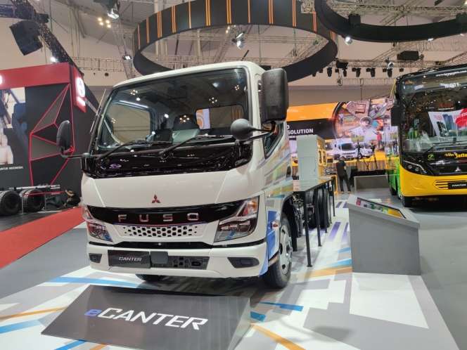 Potret Fuso eCanter, Truk Listrik Pertama yang Dijual Indonesia, Berapa Harganya?
