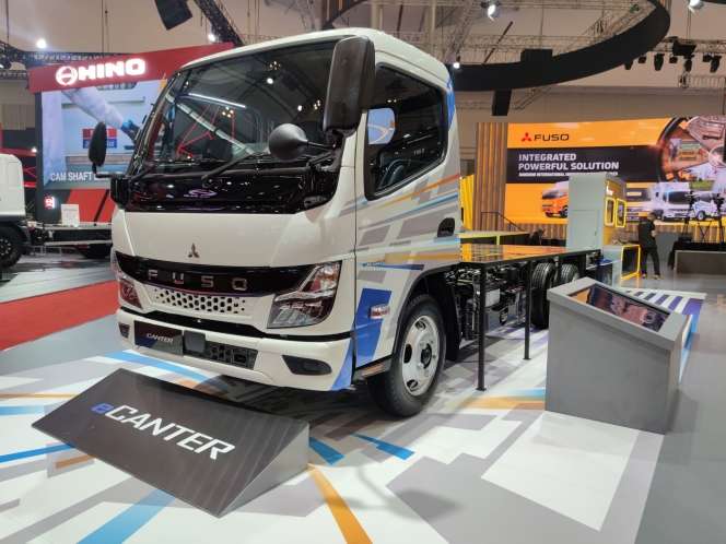 Potret Fuso eCanter, Truk Listrik Pertama yang Dijual Indonesia, Berapa Harganya?
