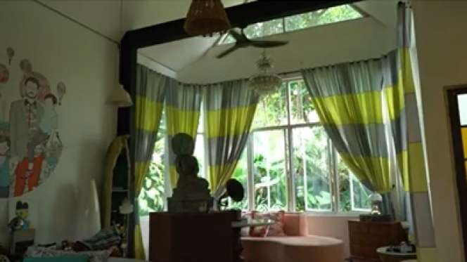 9 Potret Rumah Unik Dwi Sasono dan Widi Mulia, Tiap Sudutnya Artistik Banget, Apalagi Ruang Makannya yang Bikin Tercengang