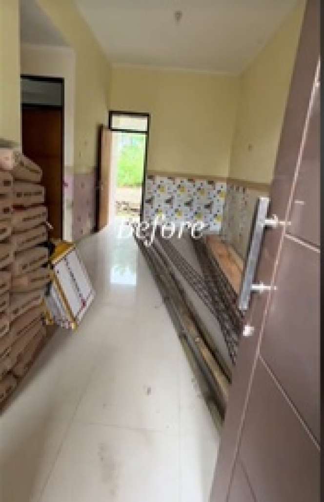 6 Potret Rumah Kecil Direnovasi Jadi Estetik dan Elegan, Ruang Tamunya Juara Banget untuk Nongki-Nongki Seru