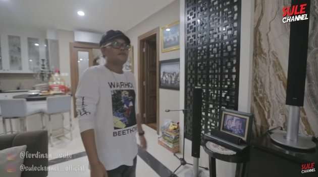 Bernilai Miliaran Rupiah, Ini Potret Rumah Mewah Denny Cagur yang Dituding sebagai Senior Arogan