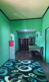 Tak Harus Gedongan, Inilah Bukti Nyata Rumah Sederhana dari Kayu tapi Super Nyaman, Interiornya Bikin Heran