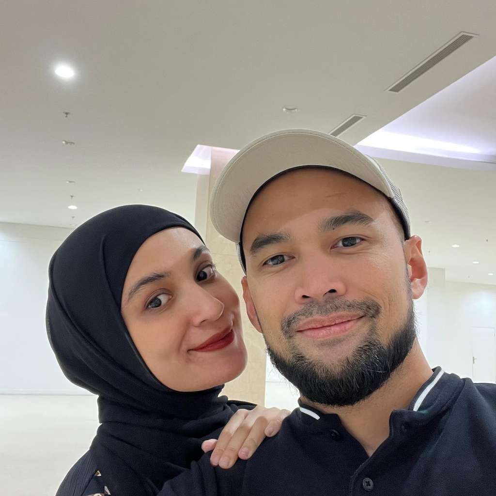 Bukannya Terharu, Aktor Tampan Ini Malah Tahan Tawa Saat Temani Istri Melahirkan, Ternyata Alasannya Random Banget!