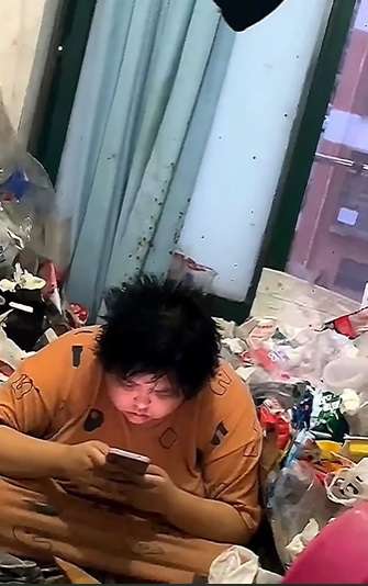 Mengerikan, Potret Kamar Wanita Penuh Sampah Tak Dibuang Selama Setahun, Sikap Penghuni Sewa Bikin Geleng-geleng Kepala