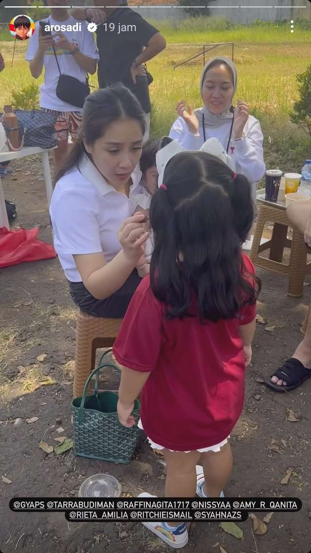 Potret Artis Ikutan Lomba 17 Agustus di Rumahnya, Penampilan Ayu Ting-Ting Bikin Salfok