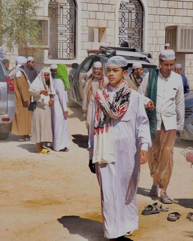 Potret Ummi Pipik Ajak Bilal Ataya Dakwah Bareng, Ganteng Banget Mirip Uje   