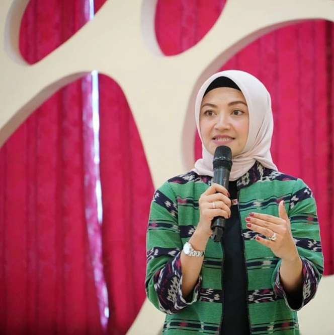 Dari Entertaint ke Pegawai Pemerintahan, 7 Artis Ini Jadi Staf di Kementerian, Paling Akhir Berkelas Banget