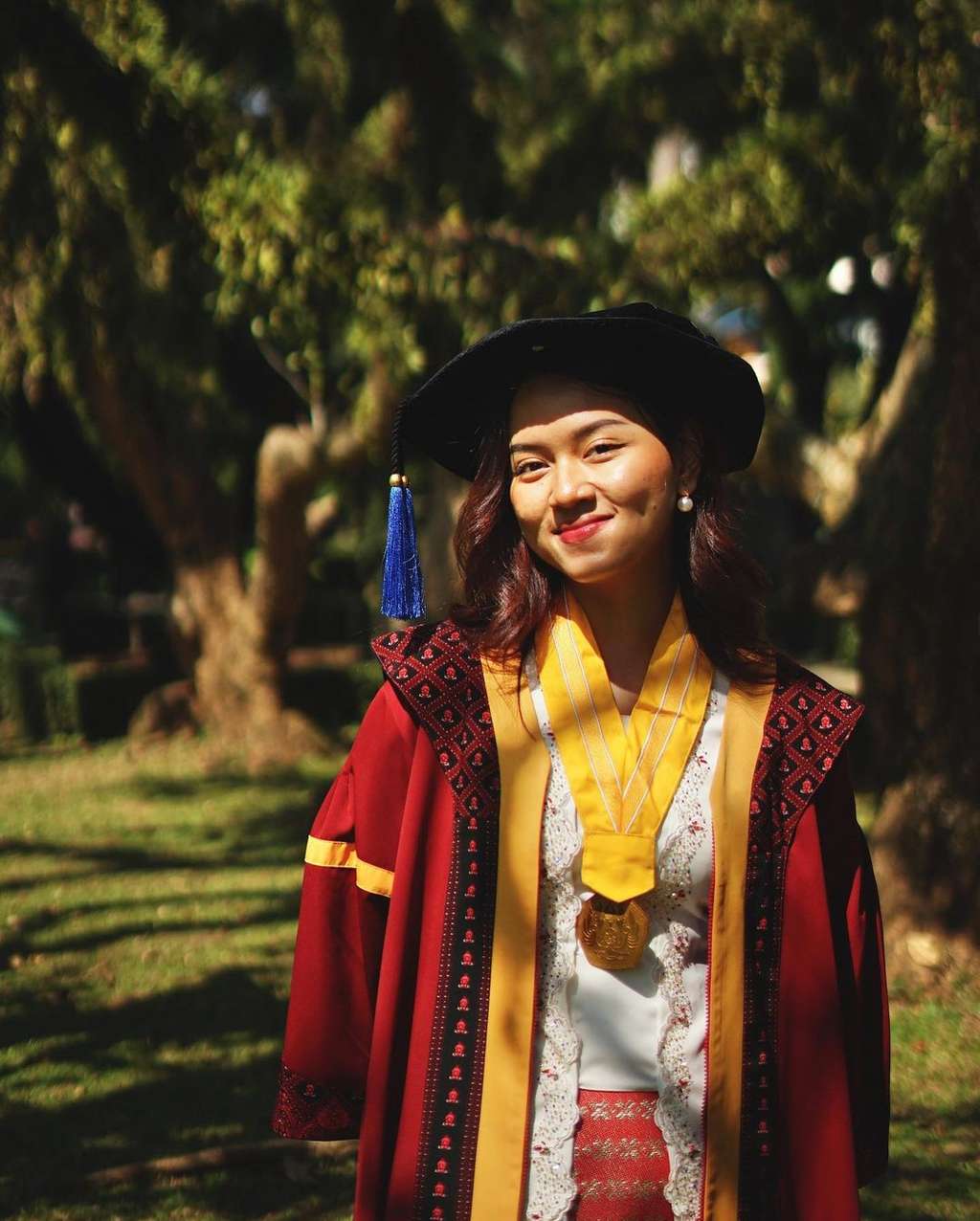 Potret Jian Ayune Sundul Langit, Anak Bupati Ponorogo yang Viral Namanya Unik, Lulus Cumlaude