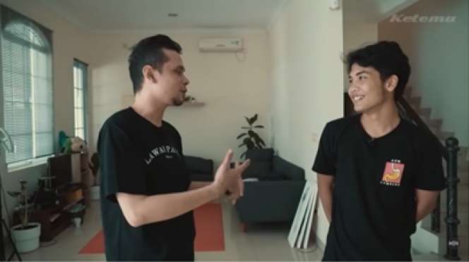 8 Potret Rumah Bintang Emon Komika Idola Anak Muda yang Lantang Berpendapat, Punya Ruang Favorit Buat Kerja