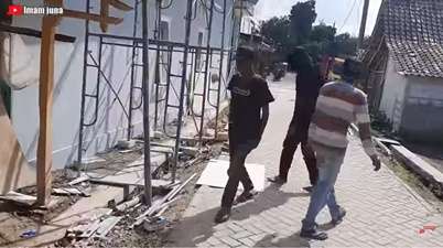 Menikah dengan Putri Anggota DPR, Inilah 9 Potret Rumah Pratama Arhan di Blora sebelum Renovasi, Masih Berdinding Kayu dan Beralas Tanah
