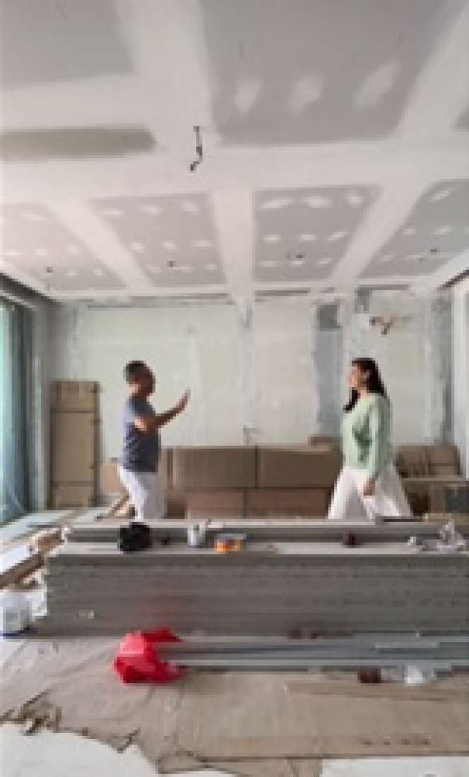 Hampir Selesai, Inilah 9 Potret Rumah Impian Mona Ratuliu dan Indra Brasco, Mewah dengan Kolam Renang Besar