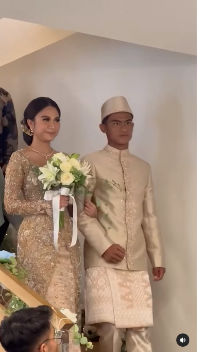 Sudah Sah Jadi Istri Pratama Arhan, Foto Mesra Azizah Salsha Bareng Mantan Masih Nongol di Feed Instagram