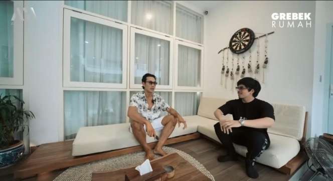 Potret Rumah Mewah Denny Sumargo, Harga Akuariumnya Bikin Kantong Menjerit!