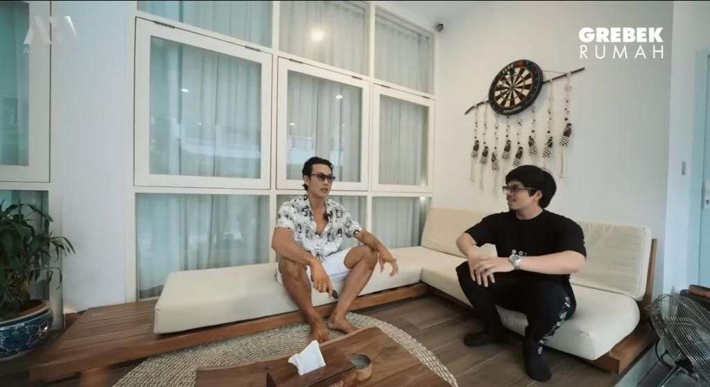Potret Rumah Mewah Denny Sumargo, Harga Akuariumnya Bikin Kantong Menjerit!