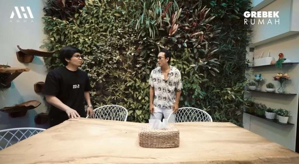 Potret Rumah Mewah Denny Sumargo, Harga Akuariumnya Bikin Kantong Menjerit!