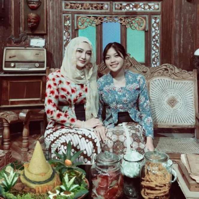 Potret Terbaru Raihana Zemma Anak Sahrul Gunawan, Punya Gelar Baru