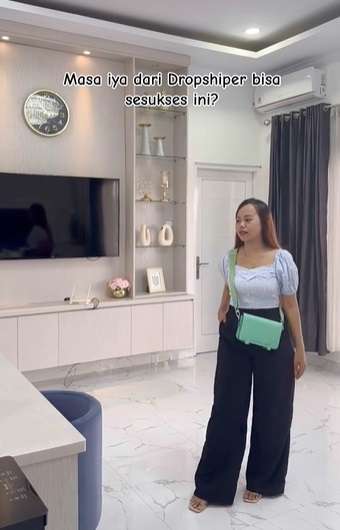 Potret Rumah Tri Wahyu Pengusaha Fashion Bermodal Awal Rp300 Ribu Kini Punya Omset Puluhan Miliar, Huniannya Super Megah Bak Istana