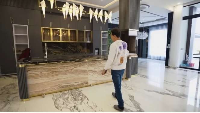 Potret Rumah Mewah Dokter Richard Lee Seharga Rp70 Miliar yang Kini Dijual Setengah Harga, Ternyata Ini Alasannya…