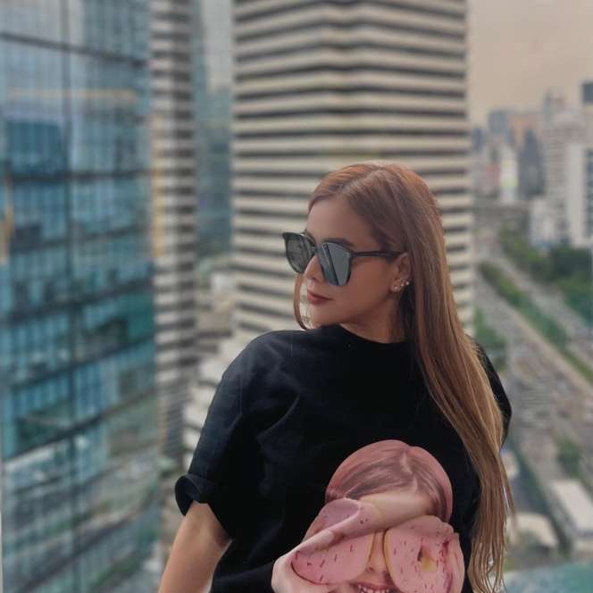 Potret Rumah Mewah Verny Hasan yang Kembali Tantang Denny Sumargo Tes DNA Sang Anak