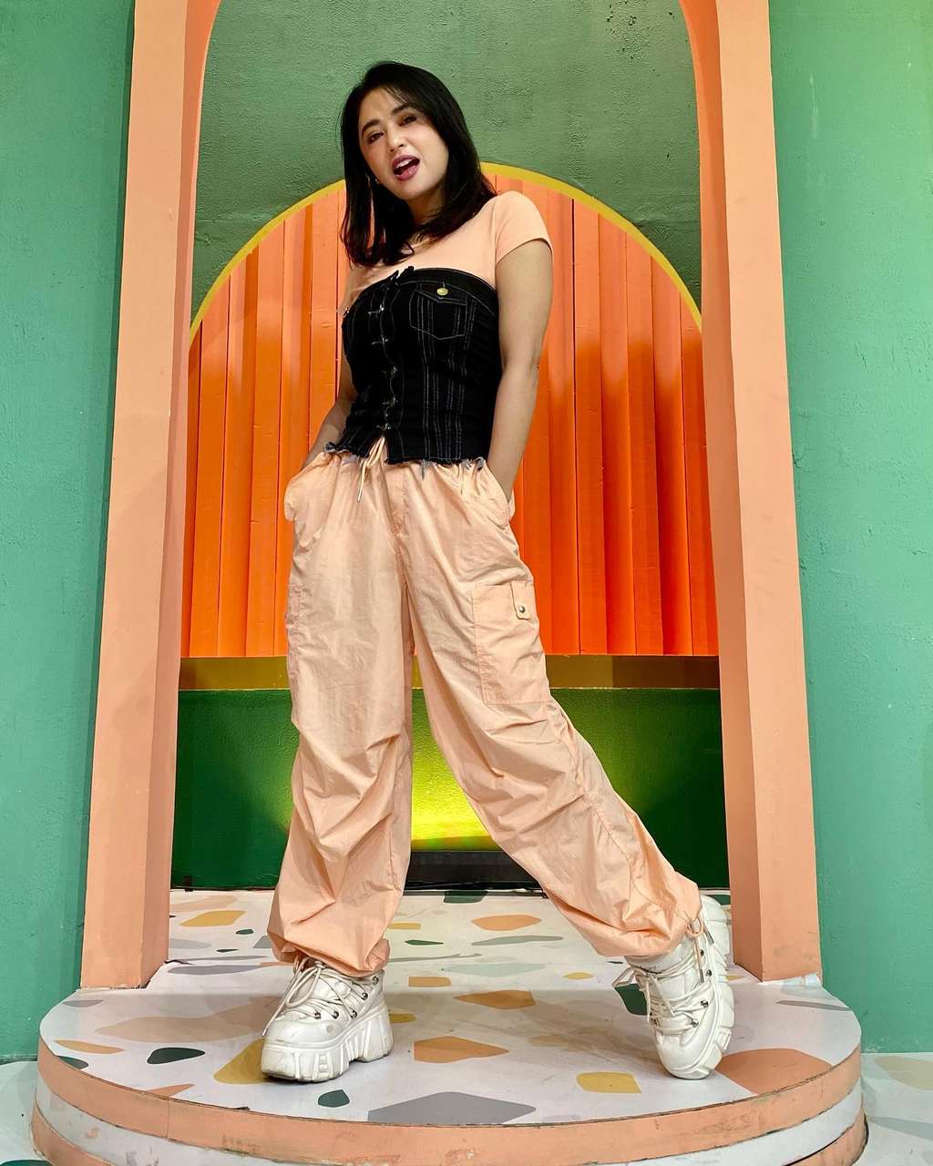 Dewi Perssik Sesumbar Sebut Gaji Calon Suami Pilot Capai Rp200 Juta Perbulan, Kini Malah Ramai Dihujat Netizen!