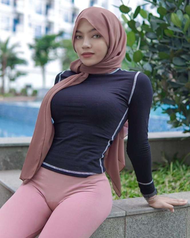 Potret Lawas Oklin Fia Sebelum Pakai Hijab Terbongkar