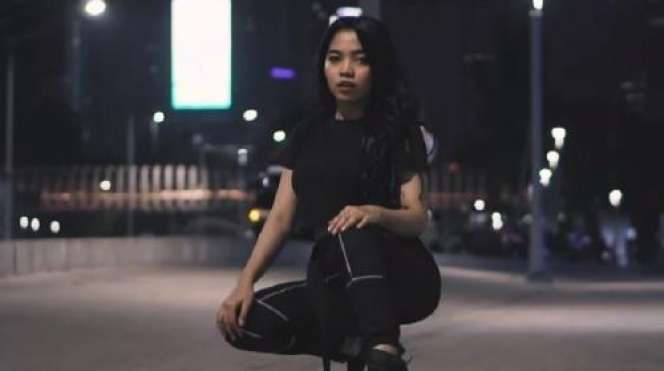 Potret Lawas Oklin Fia Sebelum Pakai Hijab Terbongkar