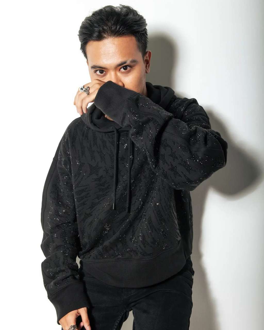 Cowok Jago Dance Ini Dulu Anggota Boyband Hits Idola Anak Muda, Kini Banting Stir Jadi Peternak Ikan, Penghasilannya Fantastis!