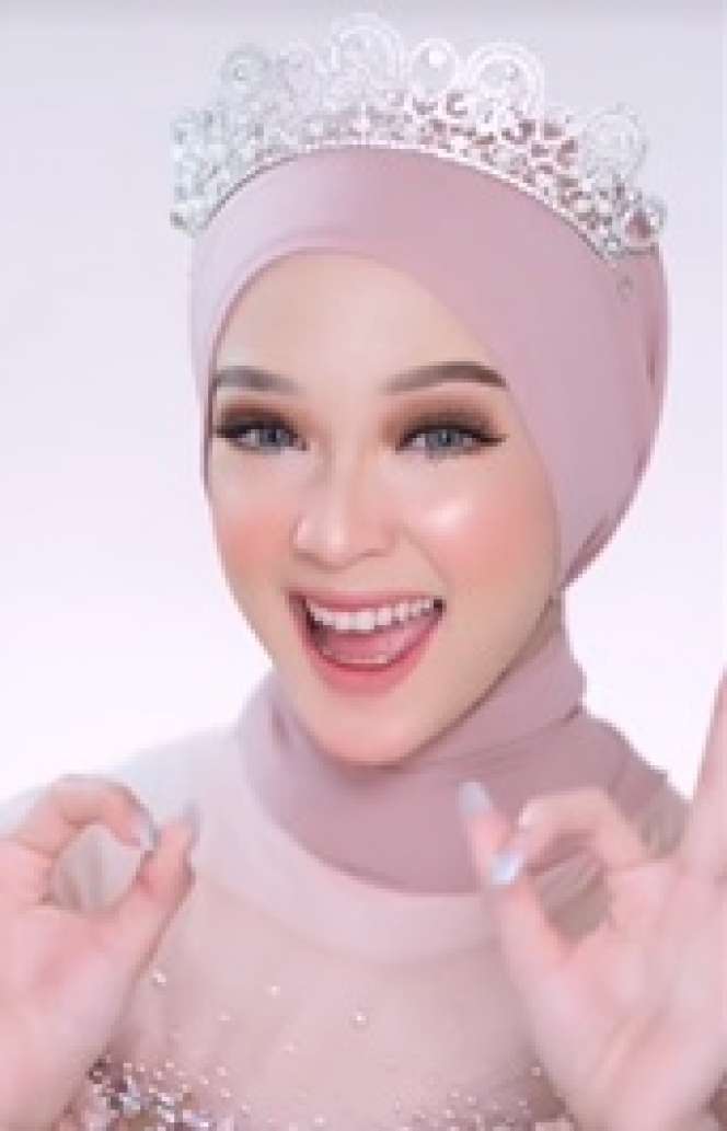 Videonya Viral dan Pernah Ditonton Sampai 50 Juta Kali, Inilah Potret 'Mbak Makeba' Tanpa Makeup, Netizen: Wajahnya Gak Ngebosenin