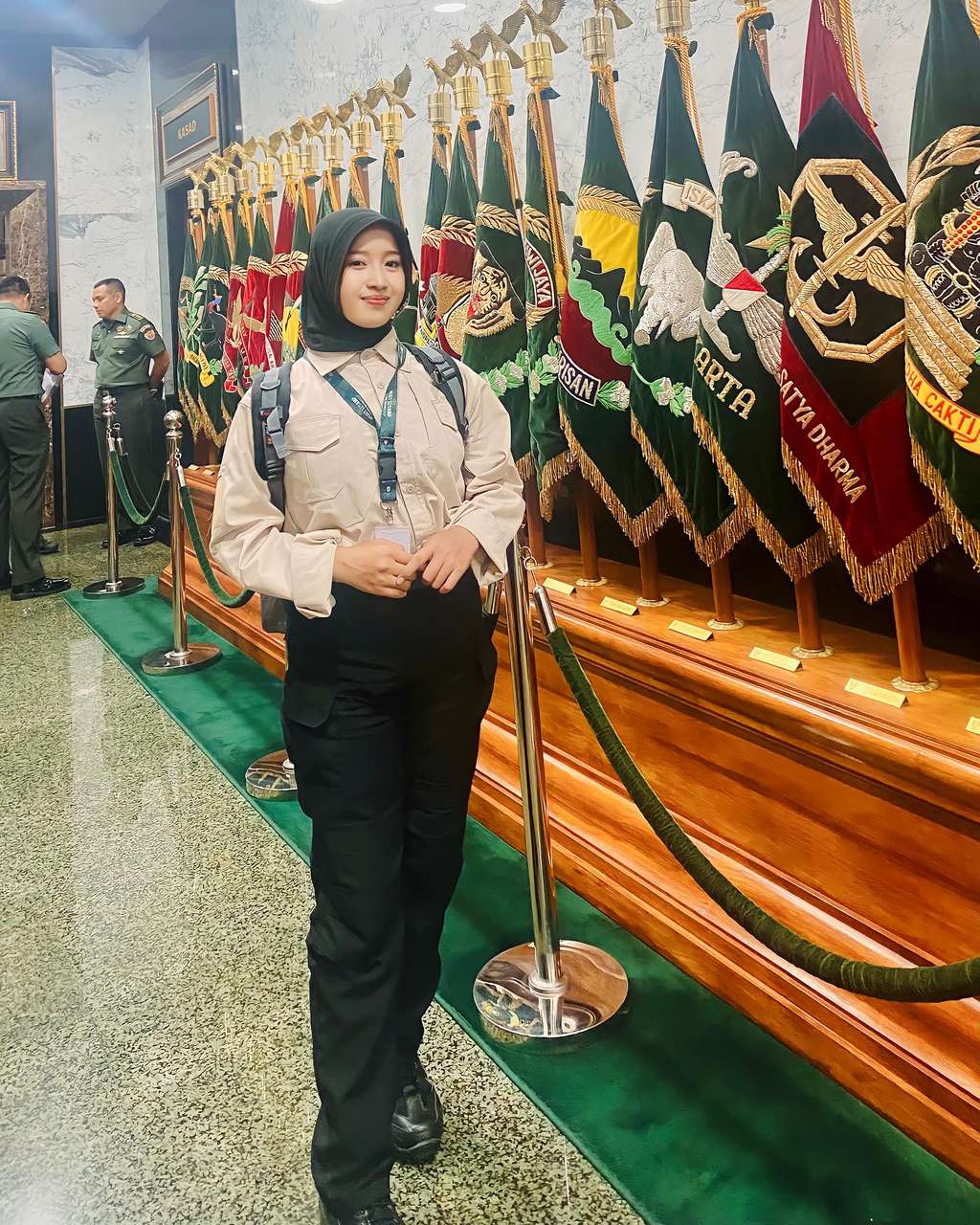 Masih Ingat Nur Aini Gadis Cantik yang Dulu Viral Jadi Kuli Angkat Semen? Kini Kabarnya Mengejutkan