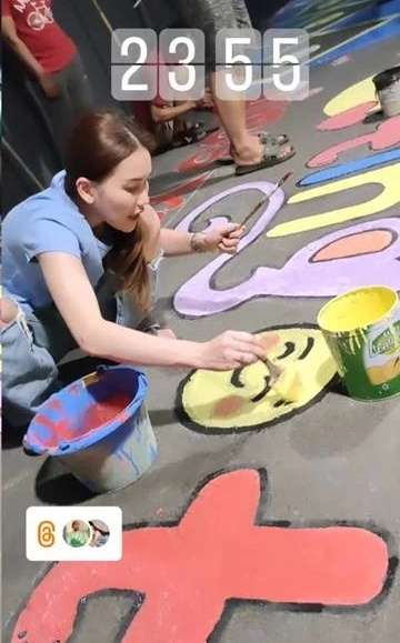 Potret Para Artis Cantik Ngecat Rumah Sendiri, Hasilnya Bikin Kaget