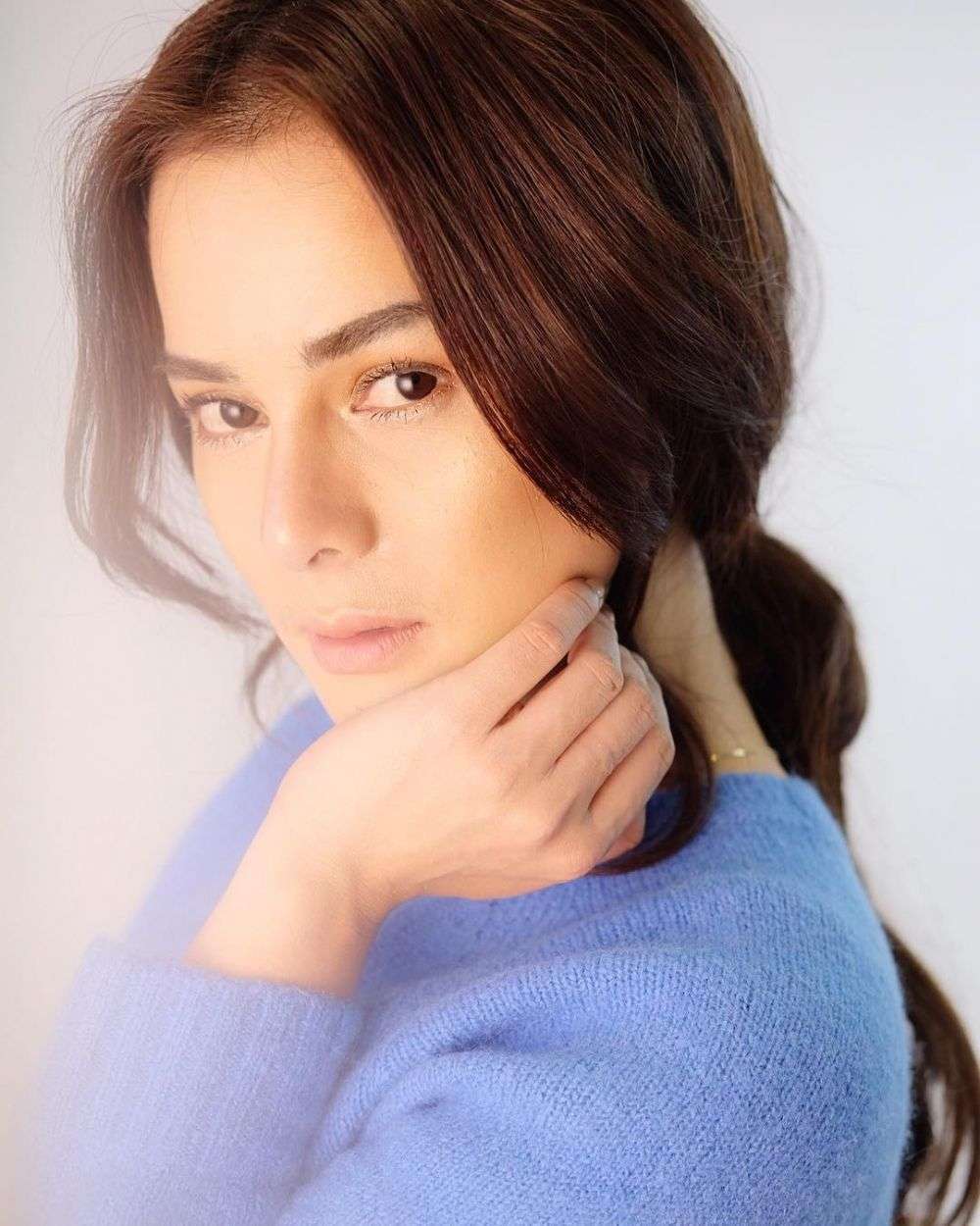 Potret Astrid Tiar Tampil dengan Makeup Pink, Bak Barbie Hidup
