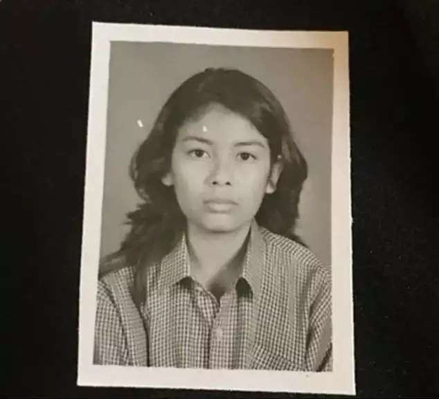 Potret Pas Foto Seleb saat Masih SMP, Amanda Manopo Glowing Dari Dulu