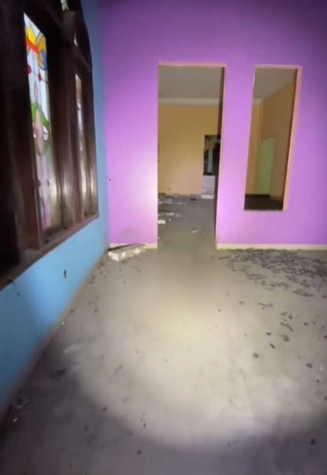 Potret Rumah Mewah Ridho Rhoma yang Kini Terbengkalai, Ada Mitos Seram yang Bikin Merinding! 