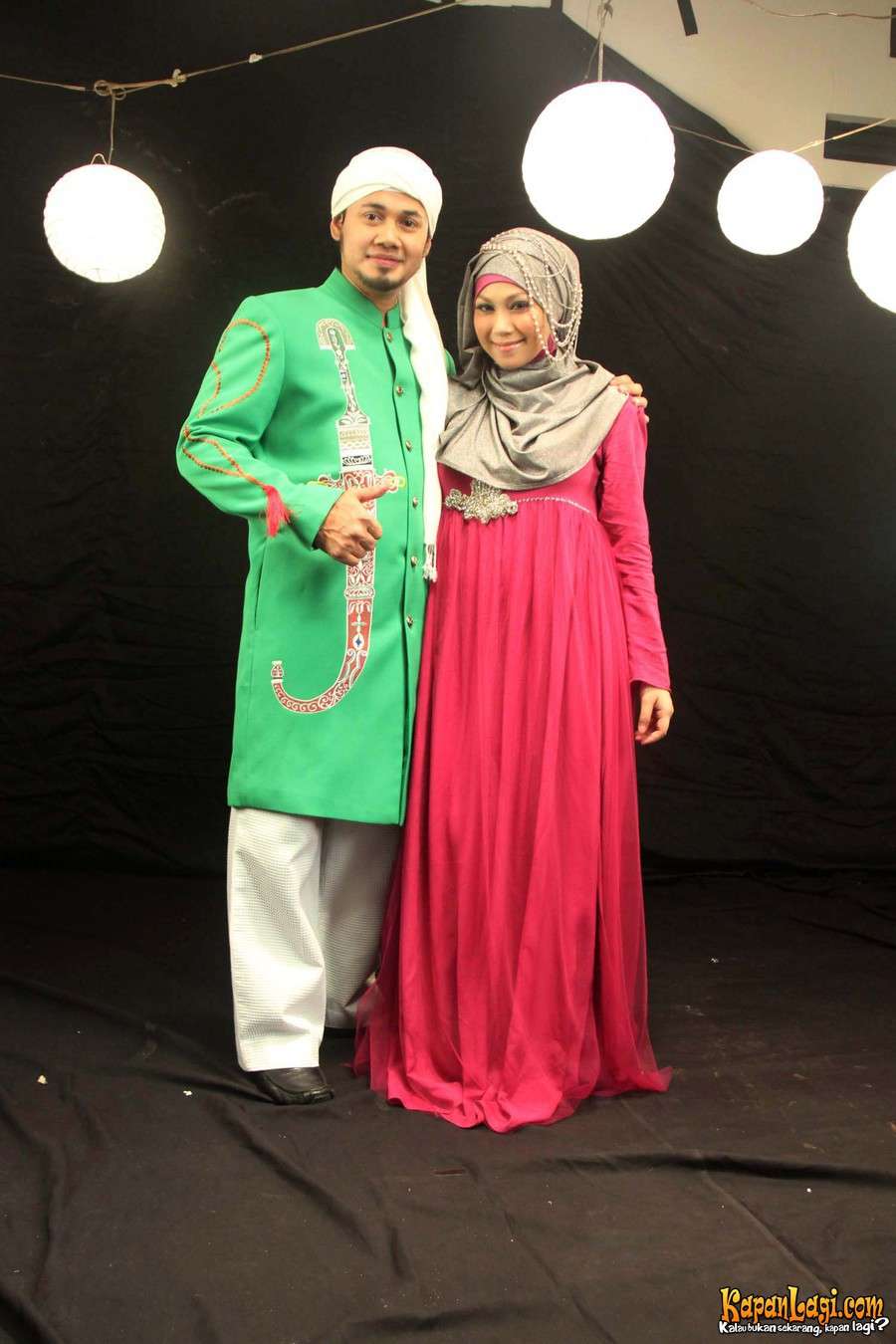 Foto Momen Romantis UGB dan Puput Melati