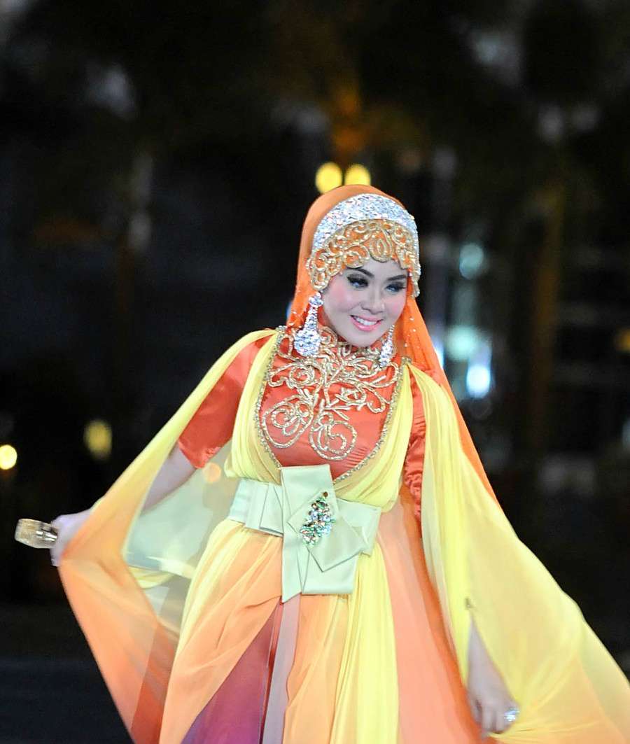 Ramadan, Syahrini Siapkan Single Religi?