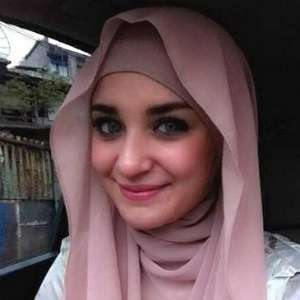 Sedang Hamil, Shireen Sungkar Belajar Berhijab