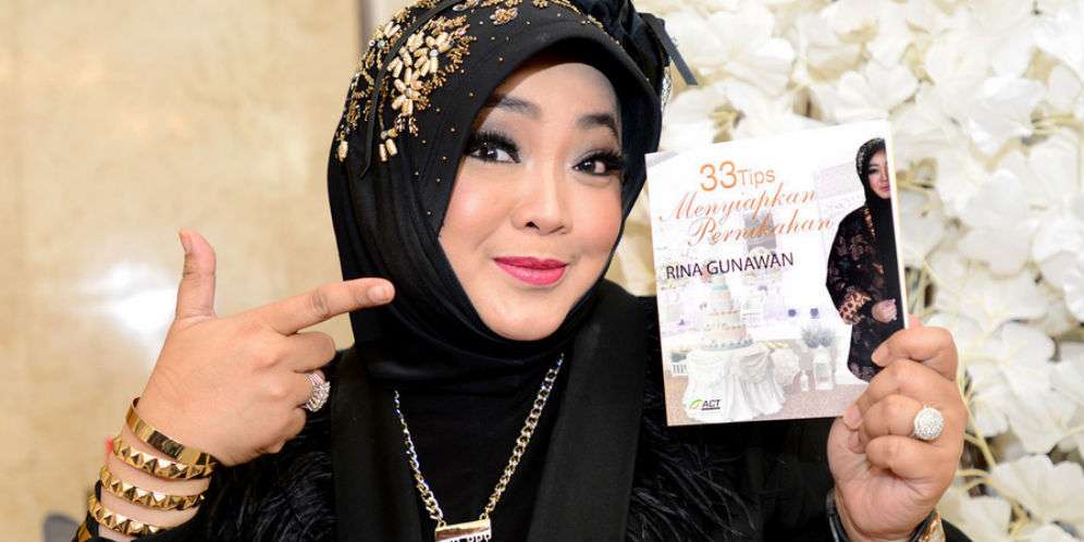 Rina Gunawan Luncurkan Buku, Berbagi Tips Pernikahan