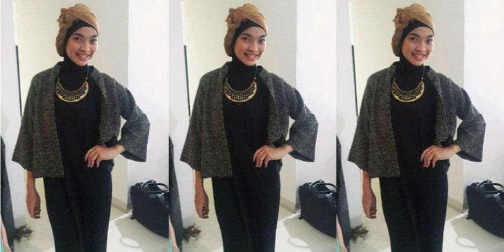 Hijab turban ala Tika Bravani