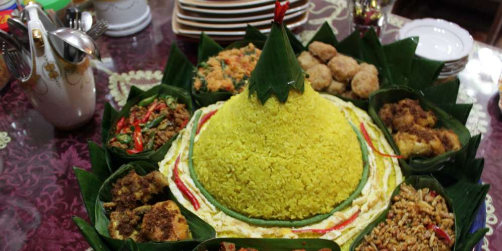 Cerita dibalik Nasi Tumpeng
