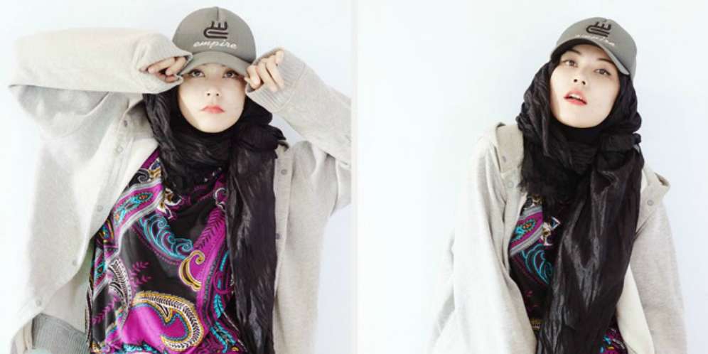 Tampil 'Boyish' dengan Paduan Topi dan Kardigan