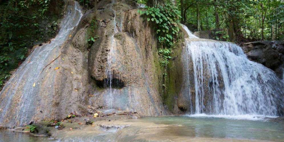 Bidadari Langit Sering Mandi di Air Terjun Ini