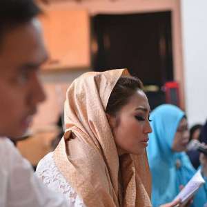 Ulang Tahun, Ayu Dewi Gelar Pengajian