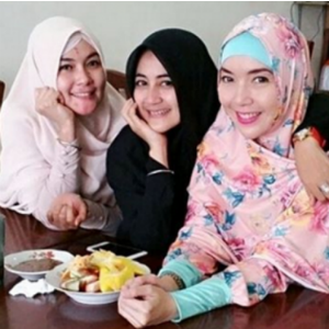 Kecewa Dengan Ustaz Aswan, Rima Idris Duduk Bersama Umi Pipik