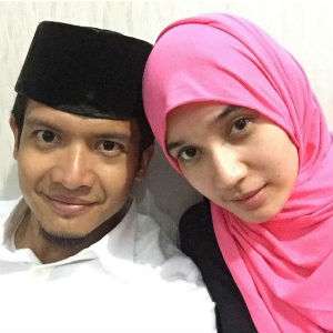 Dhini Aminarti Berhijab, Keinginan Dimas Seto Terwujud