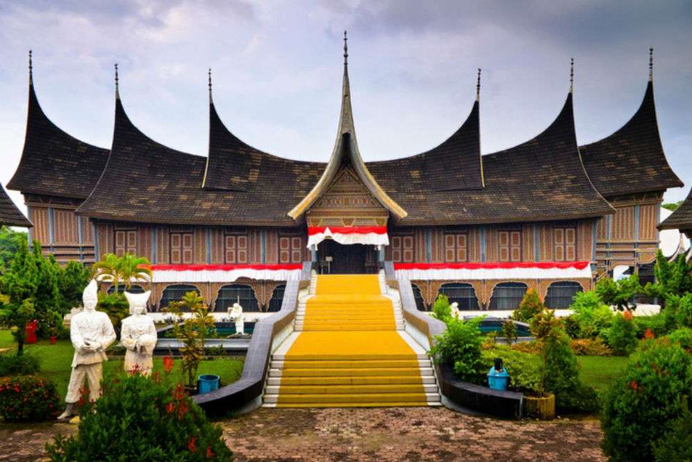 Melihat Taman Mini ala Sumatera Barat