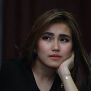 Tulis Curhat, Ayu Ting Ting Capek Dibully?