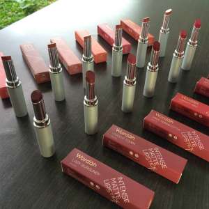 Dream Choice: 12 Palet Lipstik Matte yang Siap Warnai Harimu