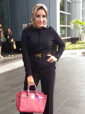 Lepas pasang hijab, ini kata Shinta Bachir