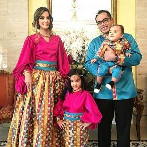 Nia Ramadhani Jual Baju Bekas Anaknya dengan Harga Selangit